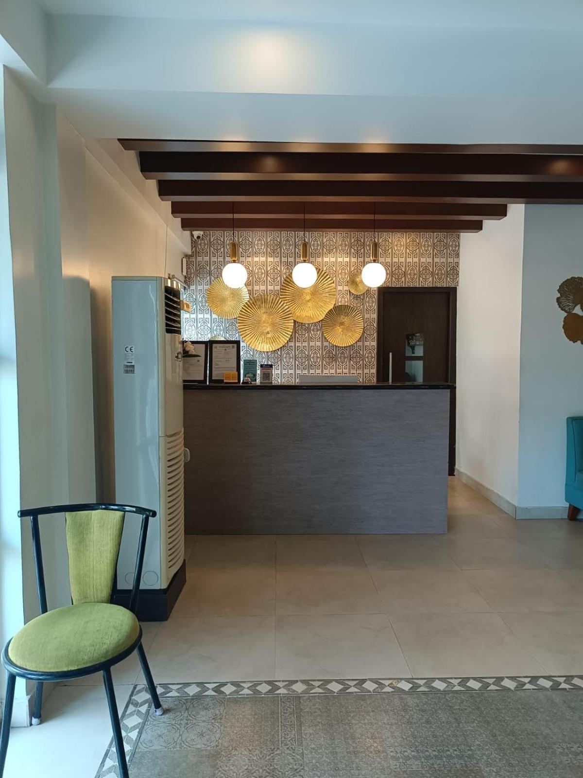 Diviyum Manor Hotell Port Blair Exteriör bild